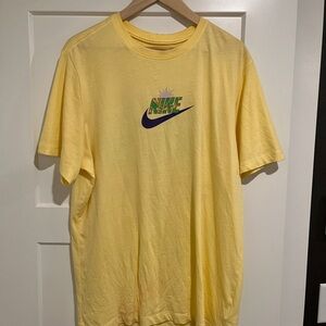Nike Men's Yellow T-Shirt